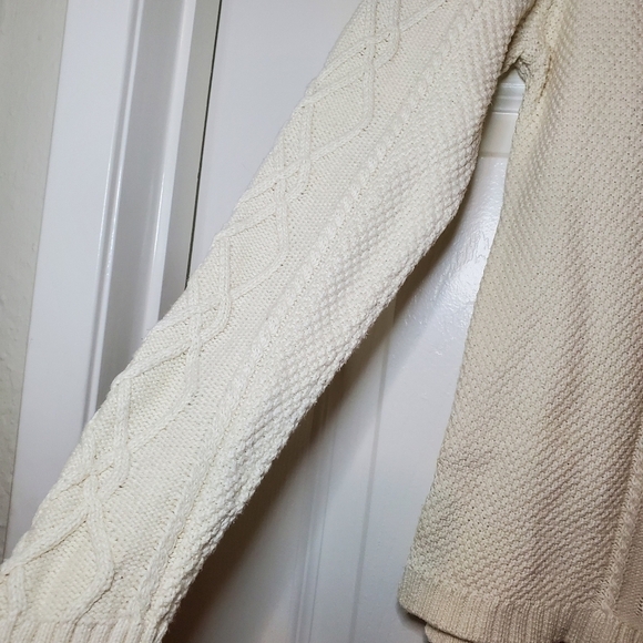 Hanna Andersson size 140 (8) Cable Knit Sweater - Picture 2 of 9